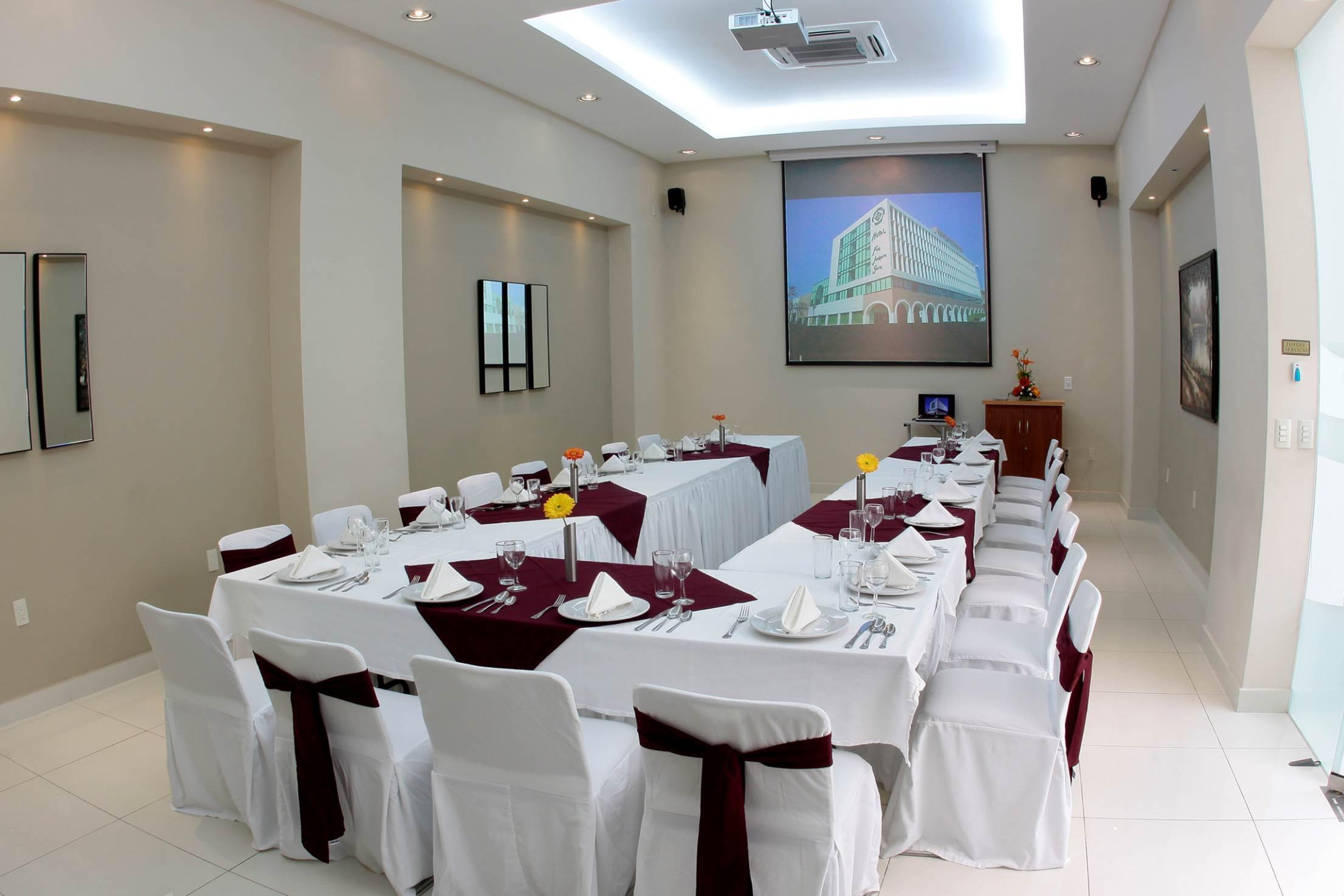 Hotel Fray Junipero Serra Тепик Экстерьер фото