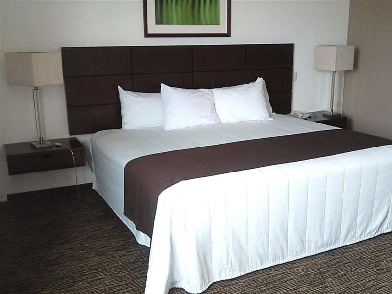 Hotel Fray Junipero Serra Тепик Экстерьер фото